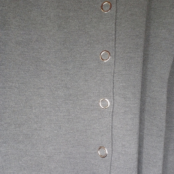 Bloomingdale's Vintage Gray Women's Long Snap Front Sweater 100% Wool NWT - Picture 10 of 15